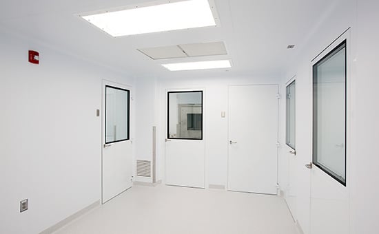 Medical-Device-Manufacturing-Cleanroom-5