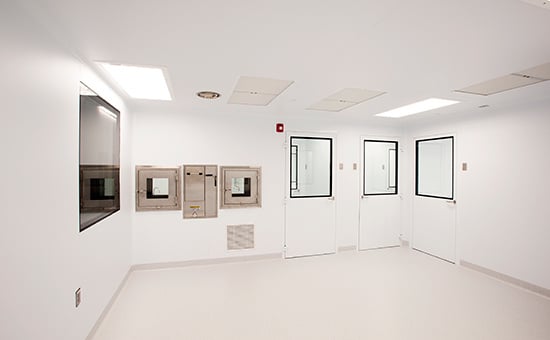 Medical-Device-Manufacturing-Cleanroom-9